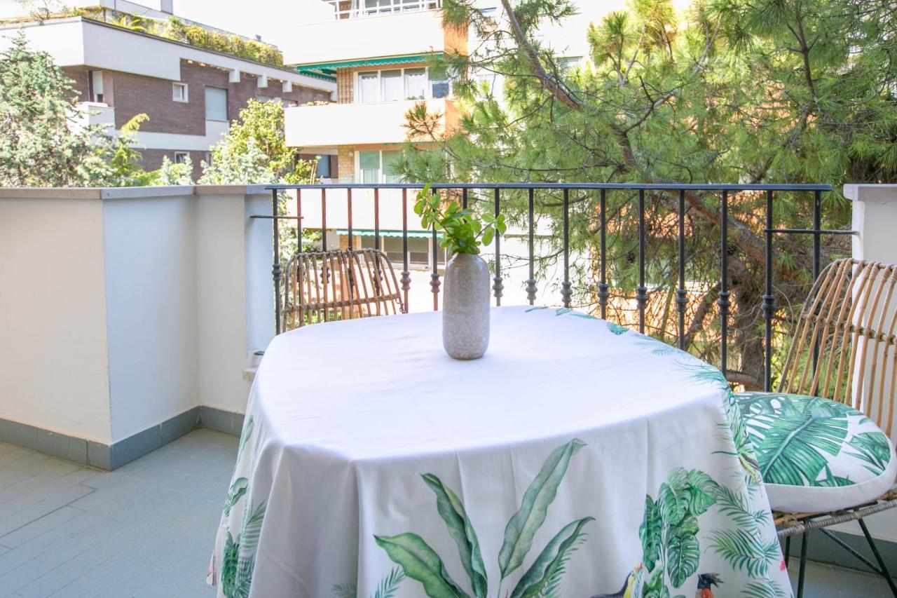 Residence Villa Dei Pini Римини Экстерьер фото